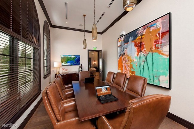 Foto del edificio - 9615 Fontainebleau Blvd