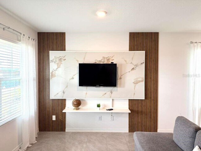 Foto del edificio - 15056 Windflower Aly