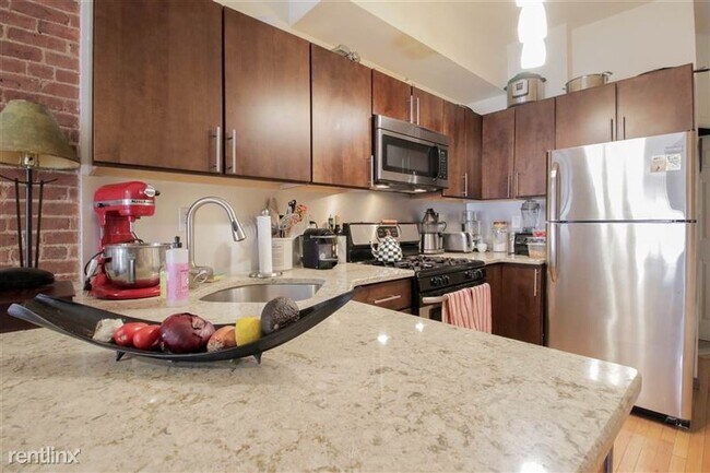 Foto del edificio - 927 Willow Ave