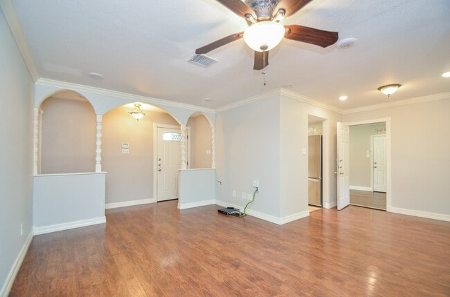 Building Photo - 12123 Ryewater Dr