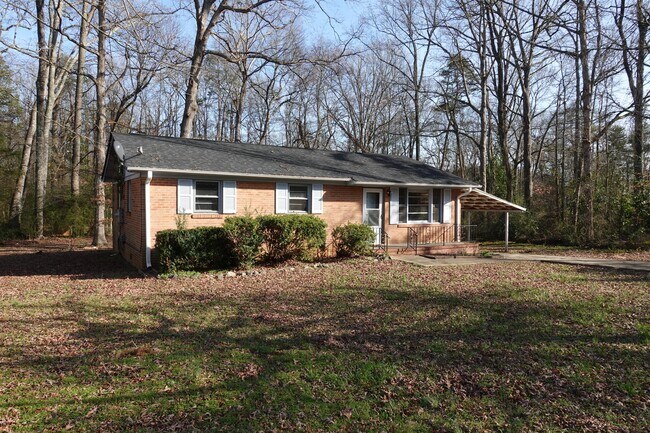 Foto del edificio - 102 Woodridge Cir