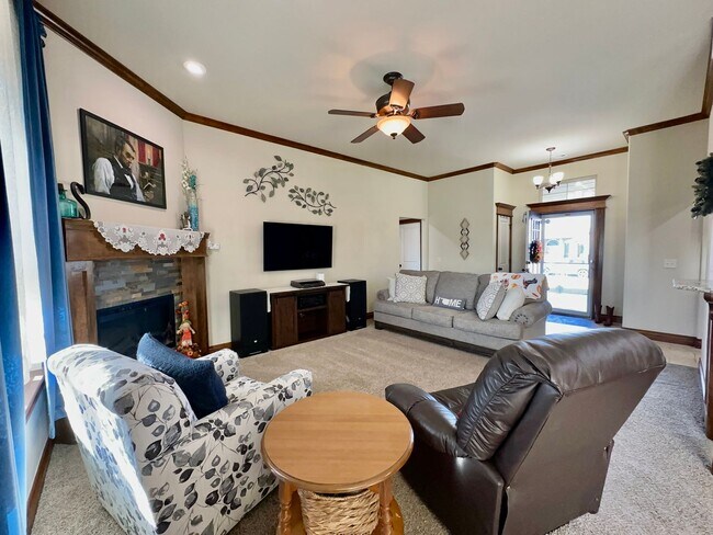 Building Photo - 3 bed, 2 bath home in Moore