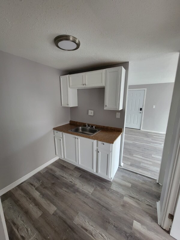 Foto del edificio - 13444 Euclid Ave