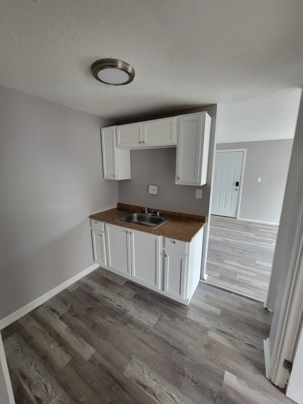 Photo - 13420 Euclid Ave Apartment