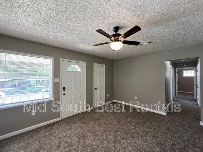 Building Photo - 4235 Coventry Dr