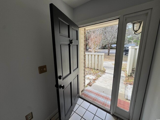 Building Photo - 58 Wedgefield Village Rd