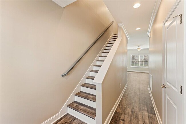 Foto del edificio - 415 Flt Rdg Wy