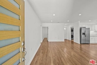 Building Photo - 6712 Cedros Ave
