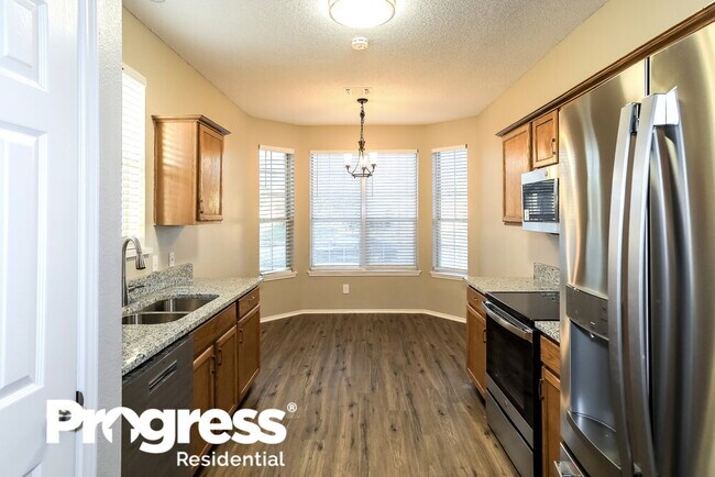 Foto del edificio - 3917 Overlake Dr
