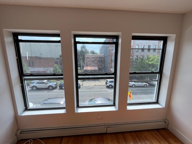 Foto del edificio - 515 Evergreen Ave