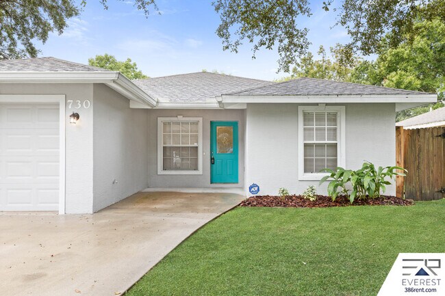 Building Photo - 730 Flora St