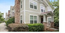 Foto principal - Charming 3BR Townhome in Atlanta