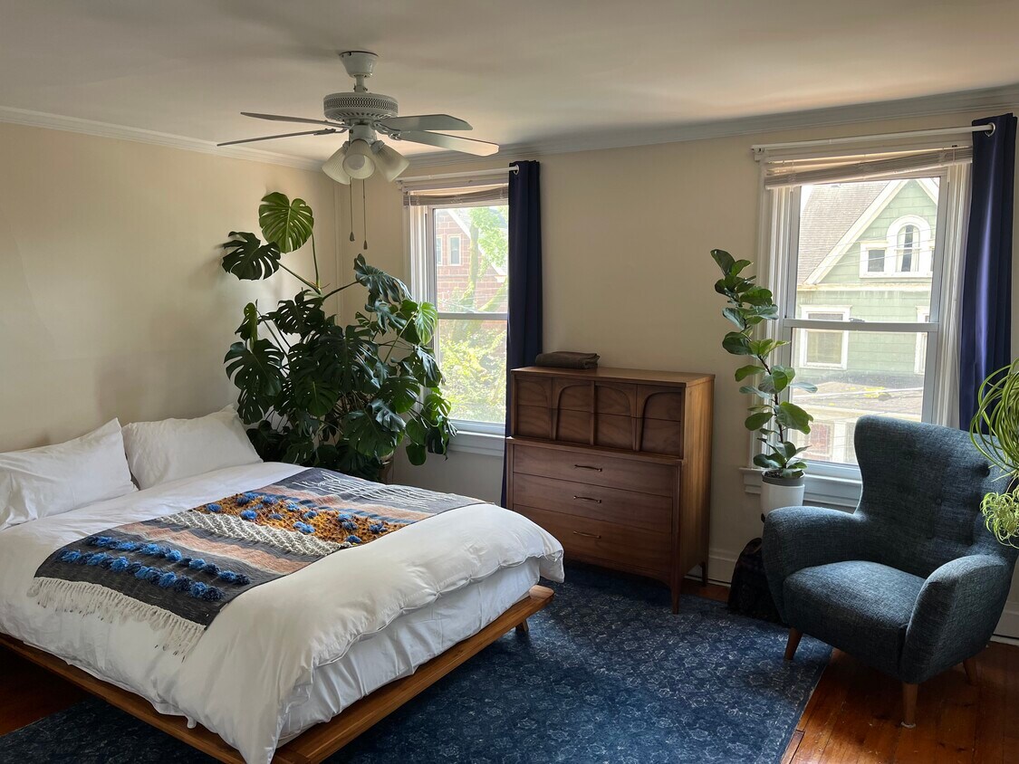 1st bedroom - 17 5th St