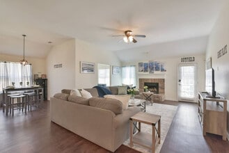 Building Photo - 4514 Ridgeway Dr