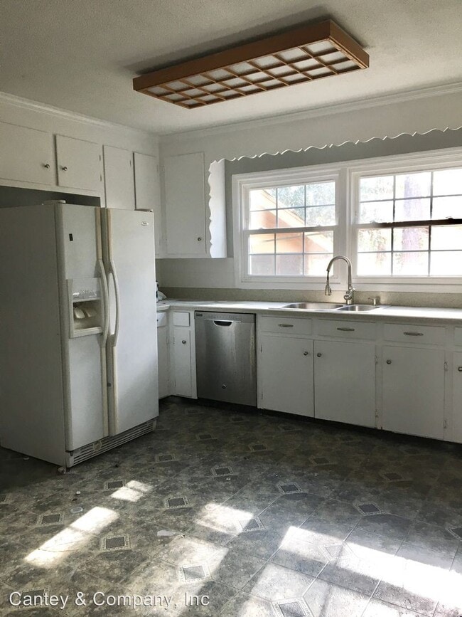 Building Photo - 4 br, 2.5 bath House - 7279 Stonehaven Drive