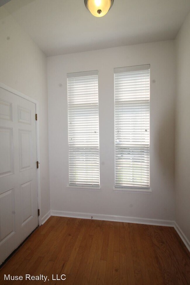 Building Photo - 3 br, 2.5 bath House - 1189 Constitution P...