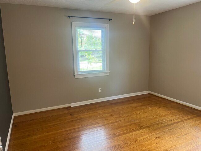Building Photo - 119 Stribling Ave