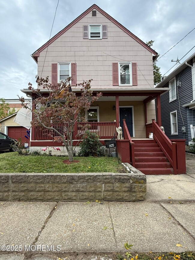 Building Photo - 1105 Emory St