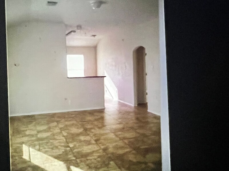 Foto principal - 7907 Crescent Village Ln