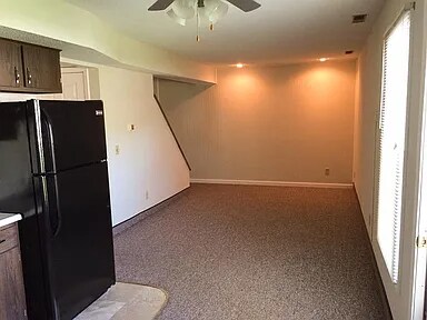 Foto del edificio - 903 Fleetwood Dr