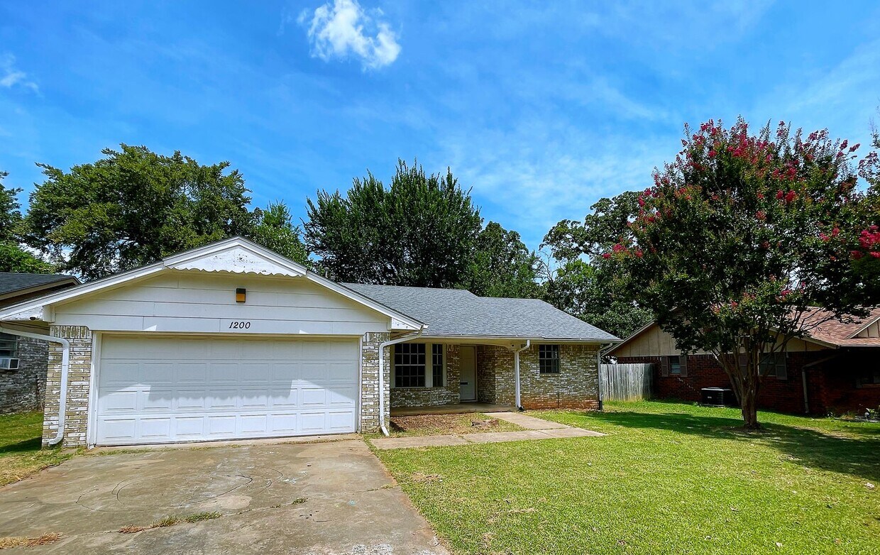 Foto principal - Charling 3bd 2 ba house close to the Unive...