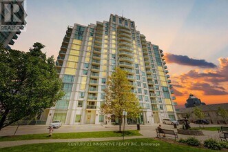 Building Photo - 8 Rosebank Dr