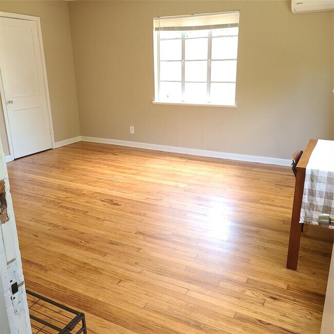 Foto del edificio - 1434 Lawson St