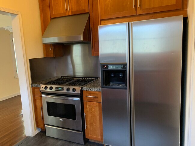 Building Photo - 1239 S Crescent Heights Blvd