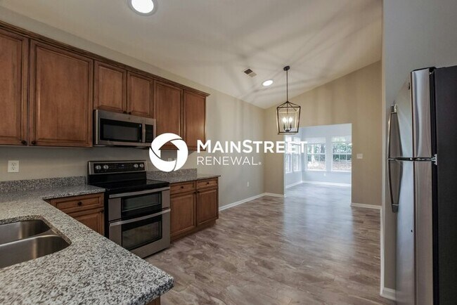 Building Photo - 4 Bedroom Pet-Friendly Home in MONROE, NC with Main Street Renewal