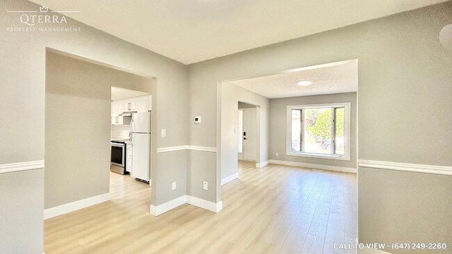 Building Photo - 920 Southgate Dr
