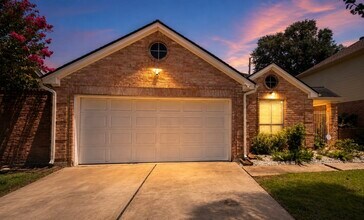 Building Photo - 4626 Green Trail Dr
