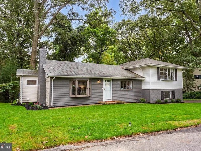 Foto del edificio - 1165 Green Holly Ct