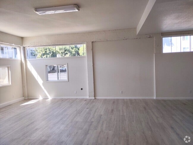 Building Photo - 401 Green St