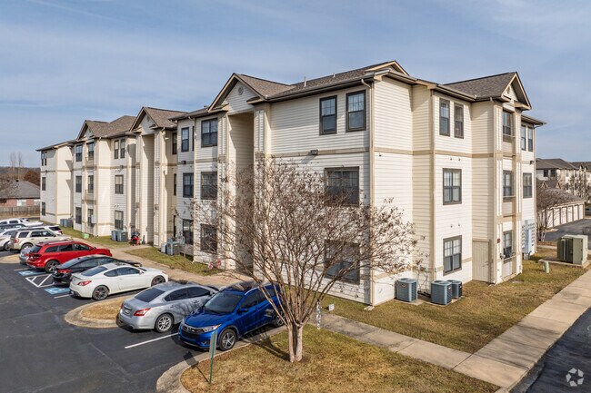 Foto del edificio - Home Towne At Conway