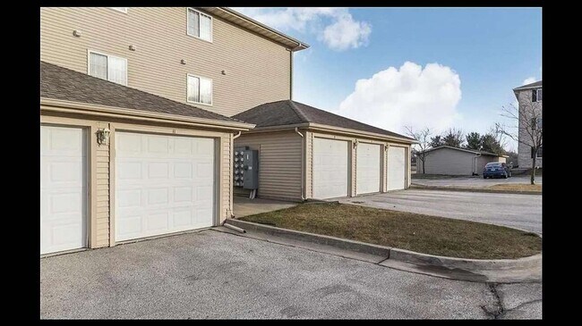 Foto del edificio - Condo For Rent!