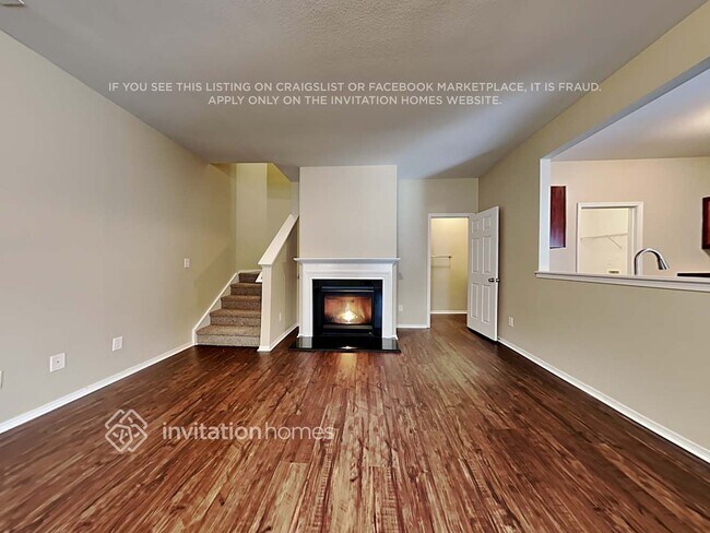 Foto del edificio - 1042 Black Oak Dr