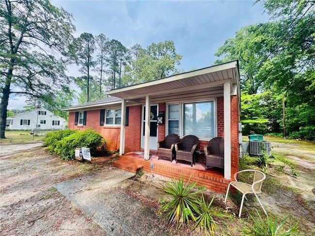 Building Photo - 803 Floyd St