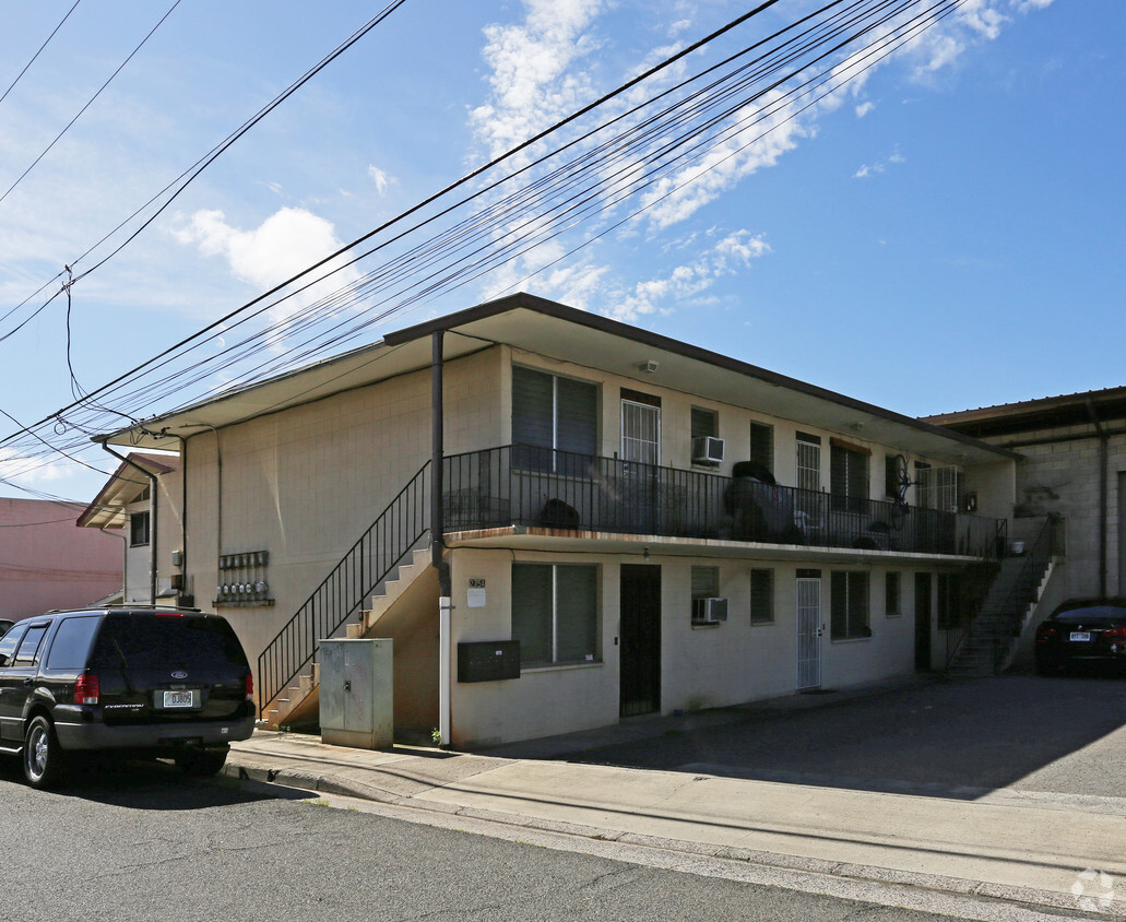 Building Photo - 275 Kalihi St