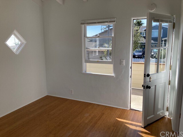Building Photo - 661 Seaview St