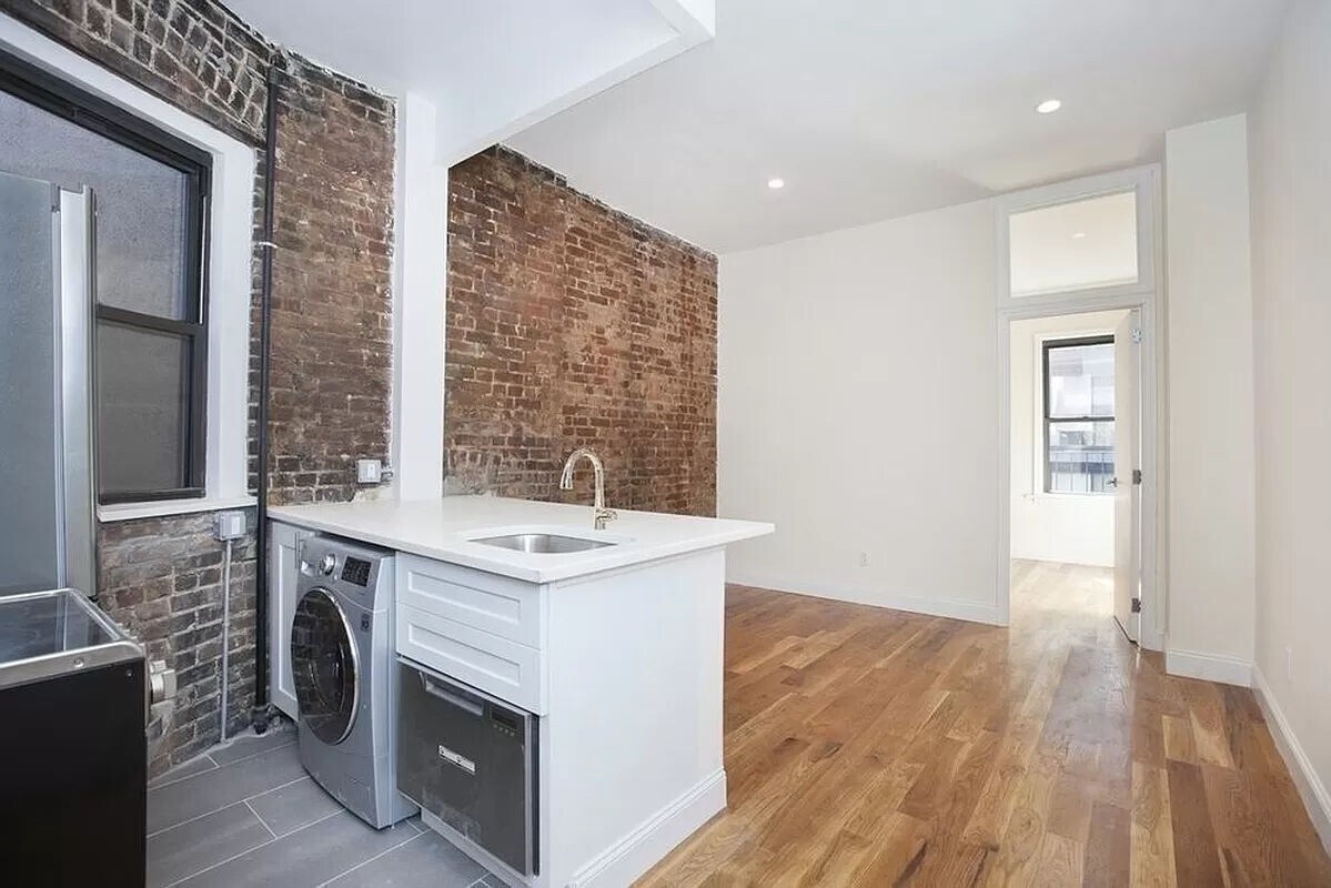 Primary Photo - 53 Ludlow Street