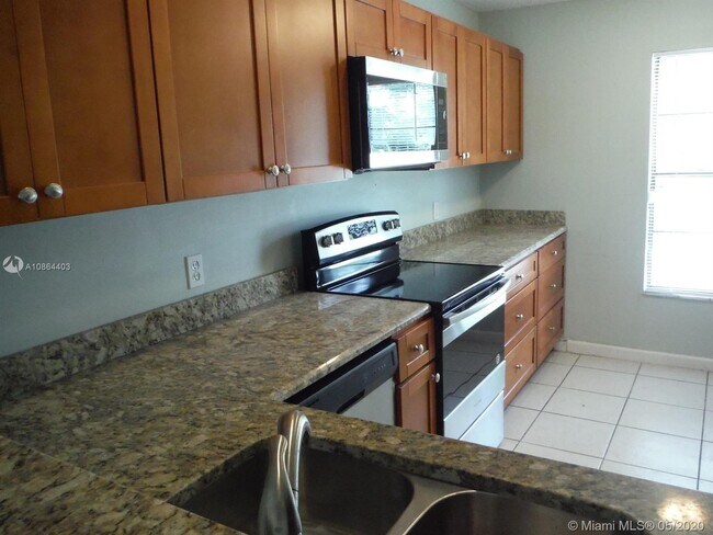 Building Photo - 5057 Breckenridge Pl