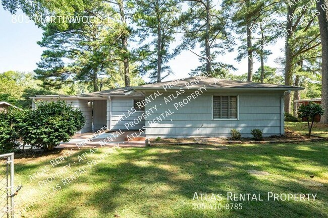 Building Photo - 805 Martinwood Ln