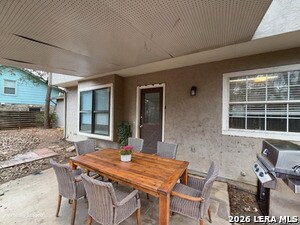 Foto del edificio - 6114 Royal Creek