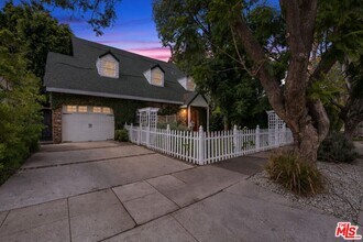 Building Photo - 4309 Gentry Ave