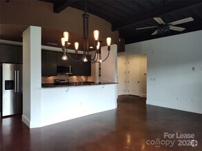 Building Photo - 2338 Yadkin Ave
