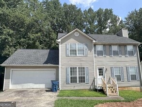 Building Photo - 714 Fernstone Trail