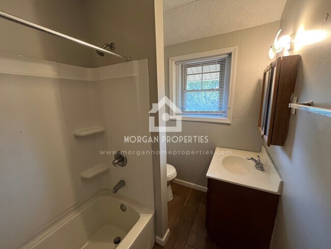 Foto del edificio - 302 S 12th St