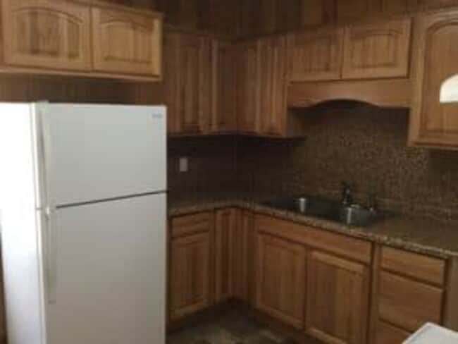 Building Photo - 2340 East North Street