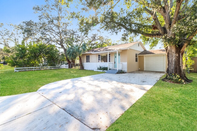 Foto del edificio - 1314 Friend Ave