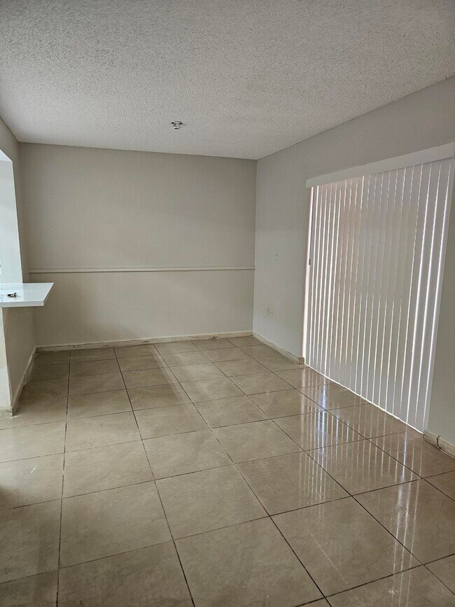 Building Photo - 8455 Coral Lake Way